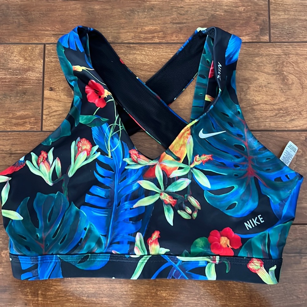 NIKE tropical sports bra